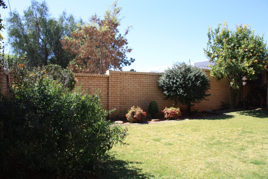 3 Bedroom Property for Sale in Langenhovenpark Free State